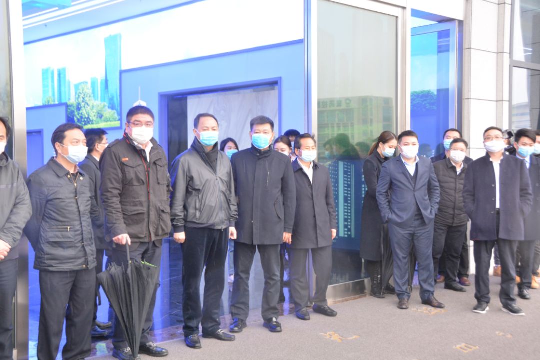 長(zhǎng)沙市委副書(shū)記、代市長(zhǎng)鄭建新一行調(diào)研盈峰環(huán)境長(zhǎng)沙中聯(lián)產(chǎn)業(yè)園